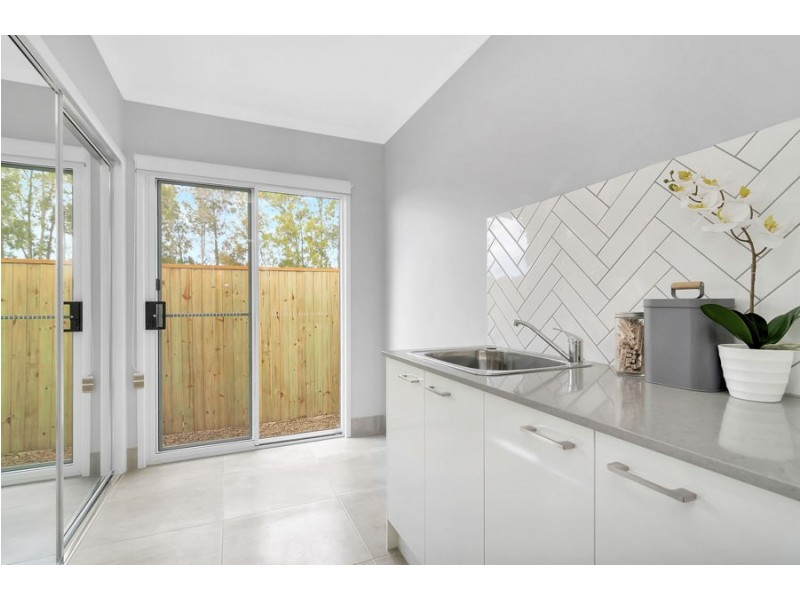 12 Pitta Street, Maudsland QLD 4210