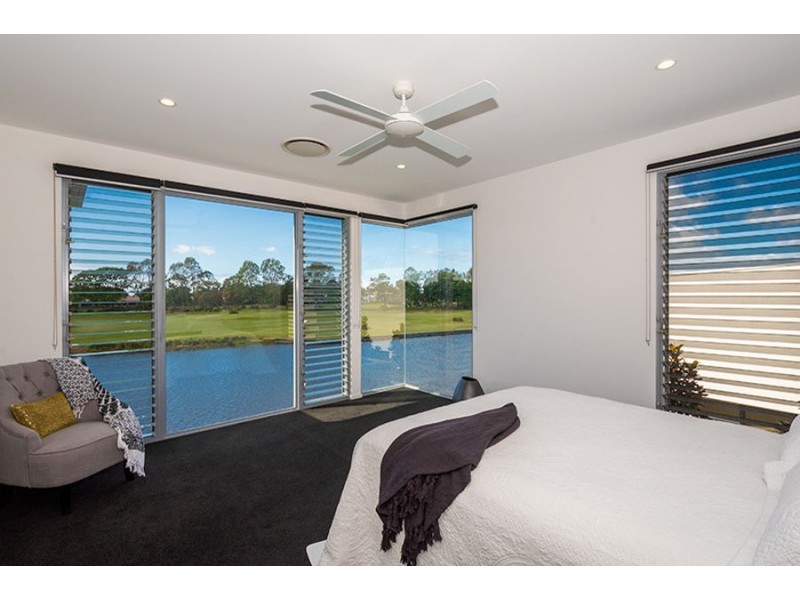 Hope Island QLD 4212