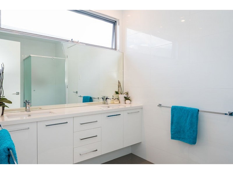 Hope Island QLD 4212