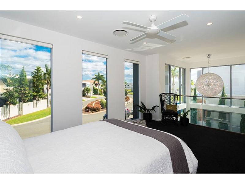 Hope Island QLD 4212