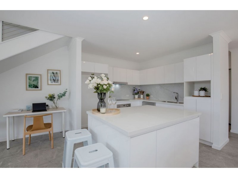 13/79 Macadie Way, Merrimac QLD 4226