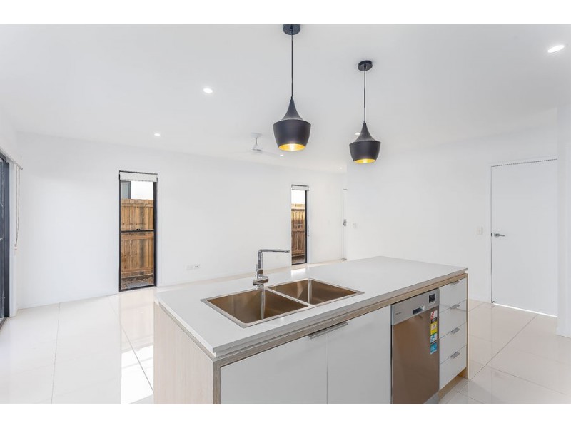 68 Gawthern street, Pimpama QLD 4209