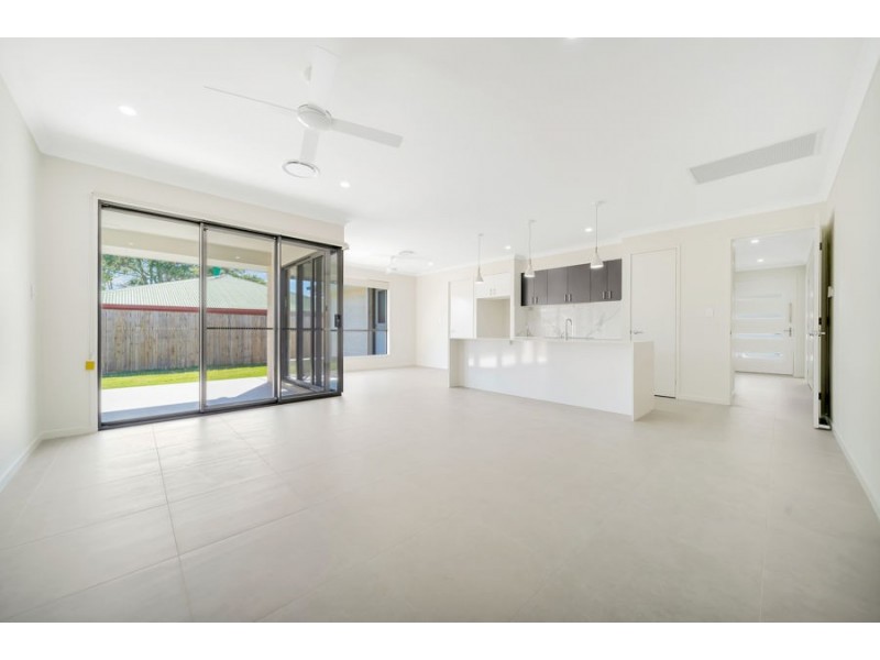 58 McConaghy St, Mitchelton QLD 4053