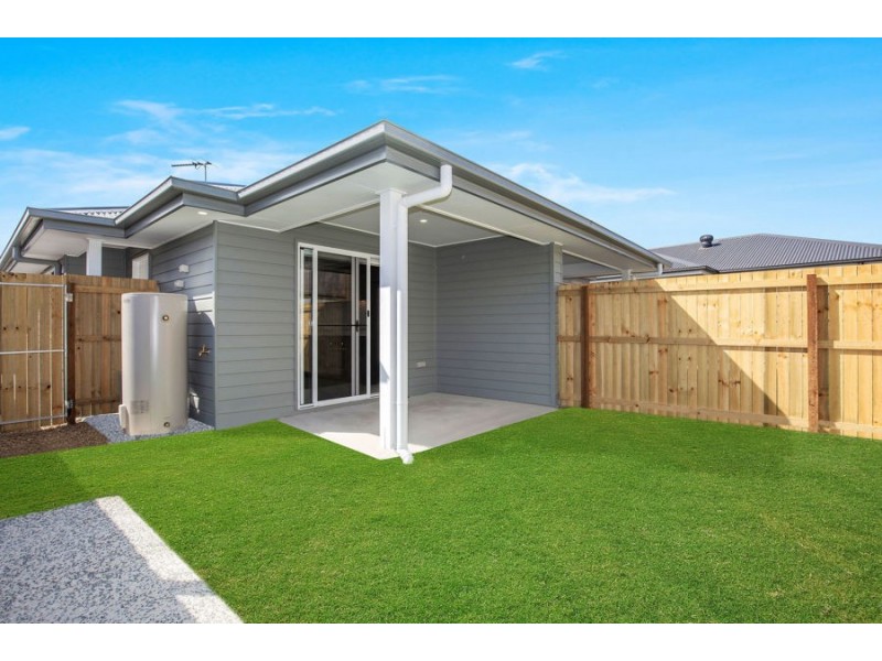 1/71 Village Blvd, Pimpama QLD 4209