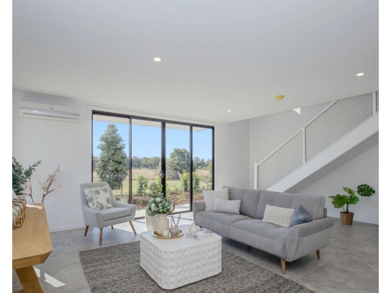 27/79-81 Macadie Way, Merrimac QLD 4226