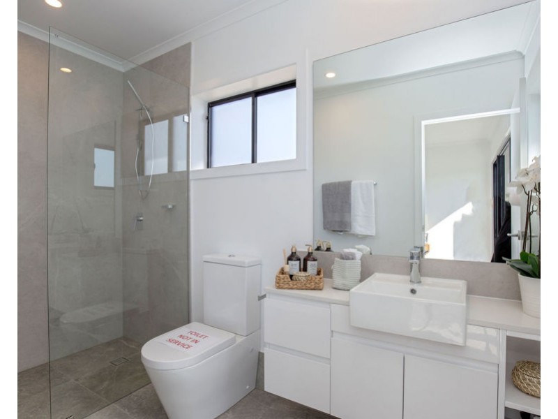 27/79-81 Macadie Way, Merrimac QLD 4226