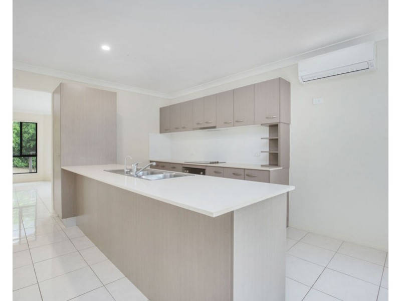 2/6 Morning Sun Court, Maudsland QLD 4210