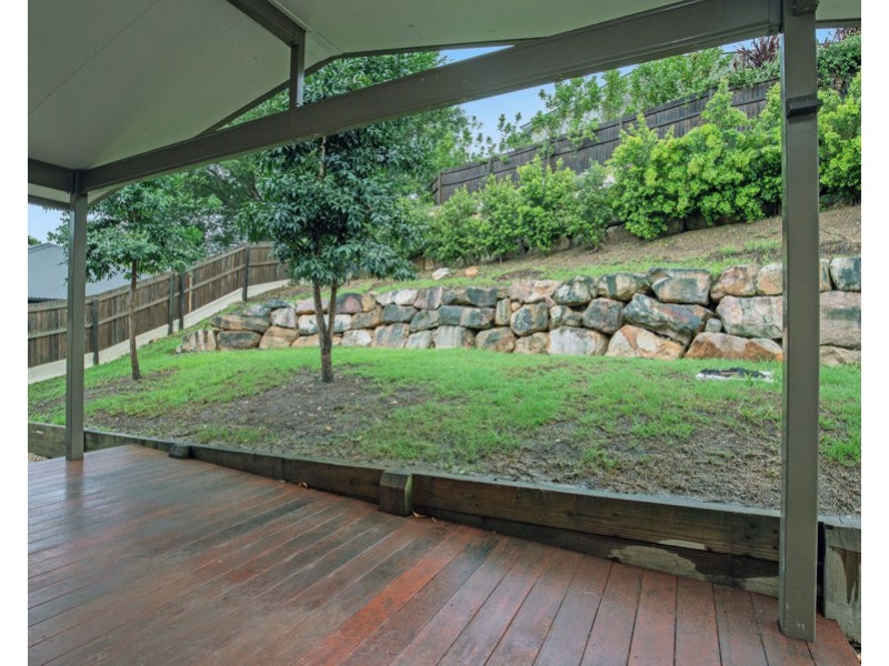 2/6 Morning Sun Court, Maudsland QLD 4210