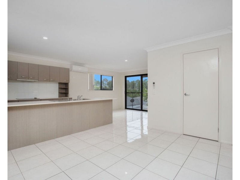 2/6 Morning Sun Court, Maudsland QLD 4210