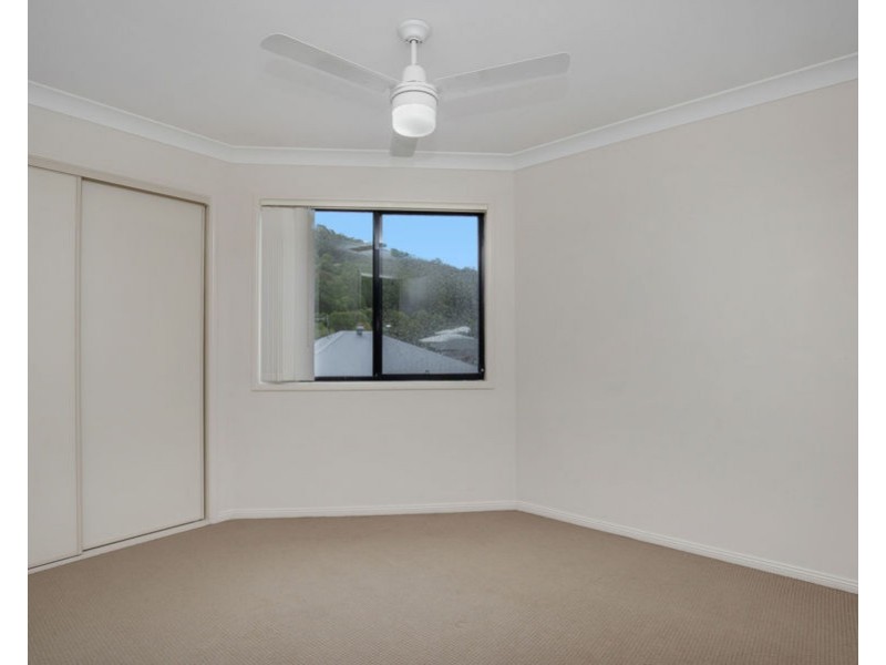 2/6 Morning Sun Court, Maudsland QLD 4210