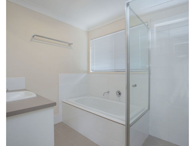 2/6 Morning Sun Court, Maudsland QLD 4210