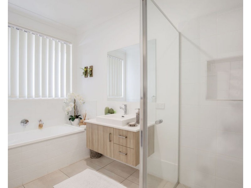 14 Minka Lane, Ormeau QLD 4208