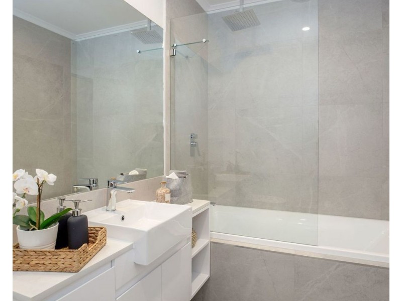 8 / 79-81 Macadie Way, Merrimac QLD 4226