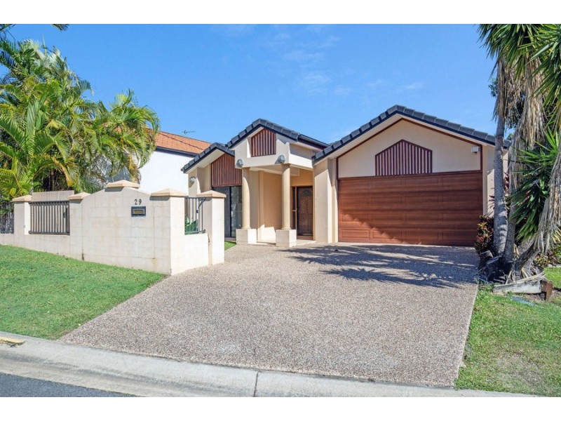 29 Lantau Crescent, Varsity Lakes QLD 4227