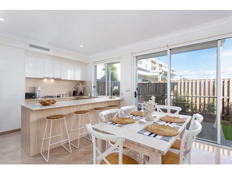 10/6 Park Cove Boulevard, Hope Island QLD 4212