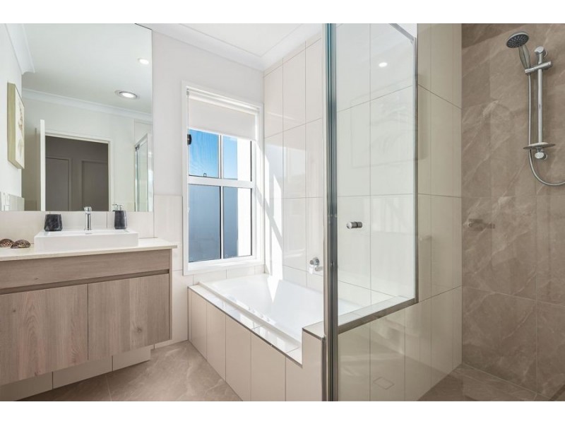 10/6 Park Cove Boulevard, Hope Island QLD 4212