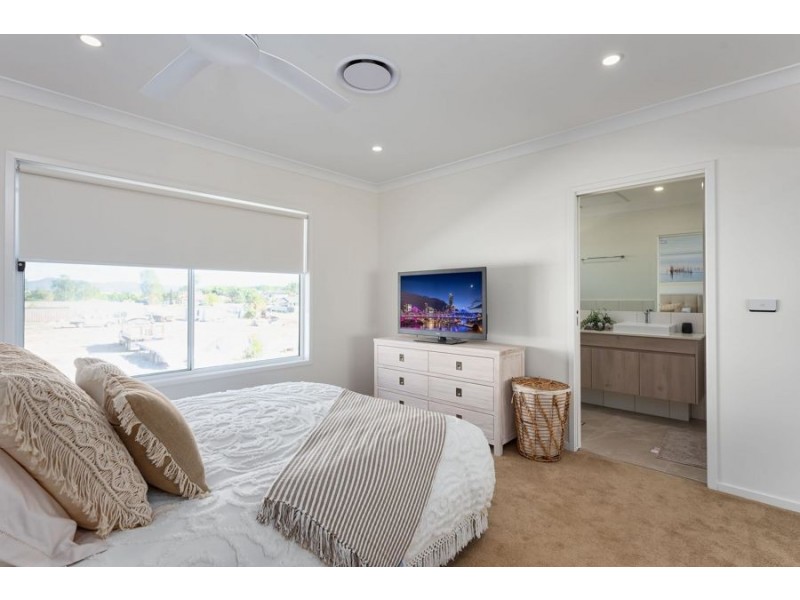 10/6 Park Cove Boulevard, Hope Island QLD 4212