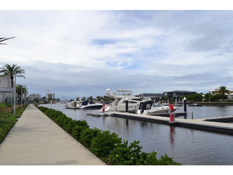 10/6 Park Cove Boulevard, Hope Island QLD 4212