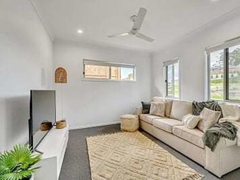 Stretton QLD 4116