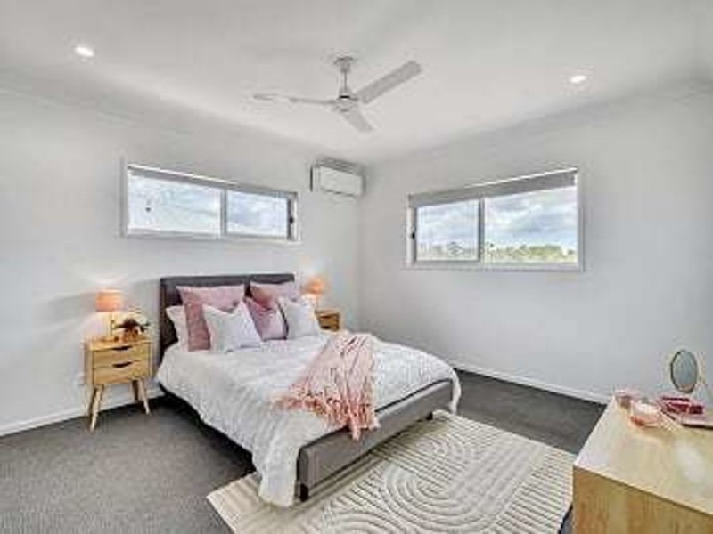 Stretton QLD 4116