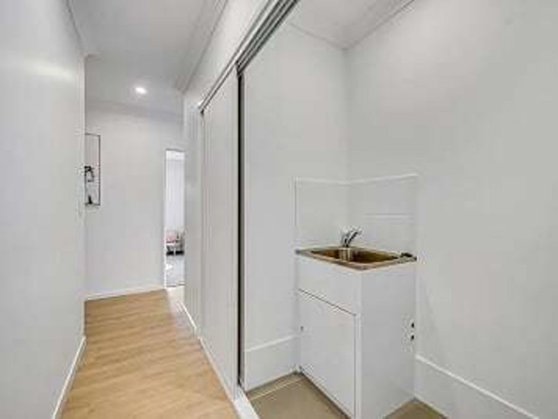 Stretton QLD 4116