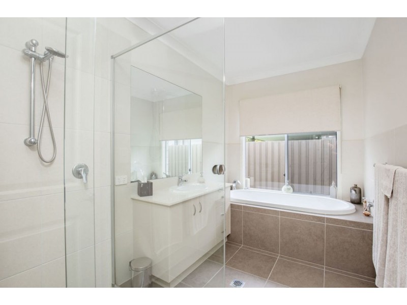 12 Glenwood Green Court, Glenwood Green, Mudgeeraba QLD 4213