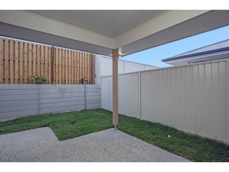 1/15 Hurley Street, Pimpama QLD 4209