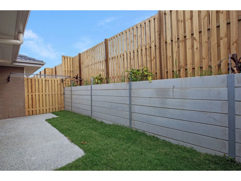 1/15 Hurley Street, Pimpama QLD 4209