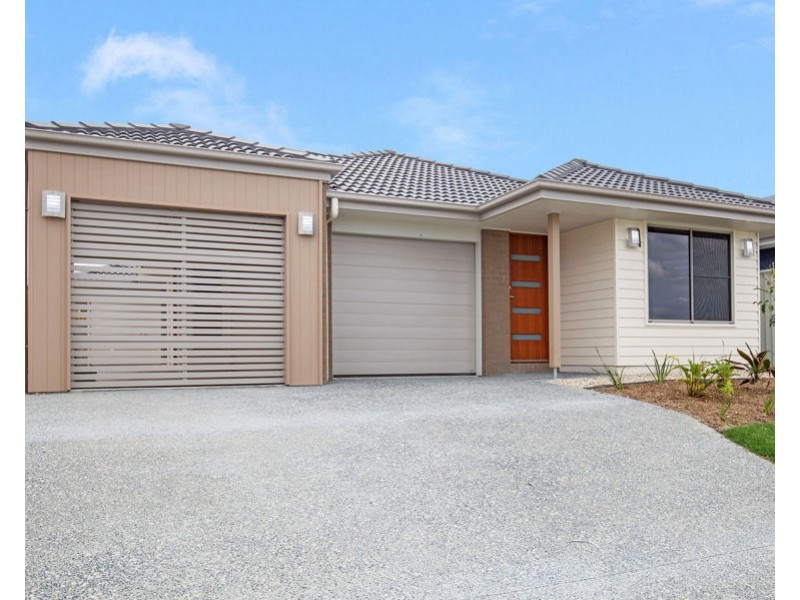 2/15 Hurley Street, Pimpama QLD 4209