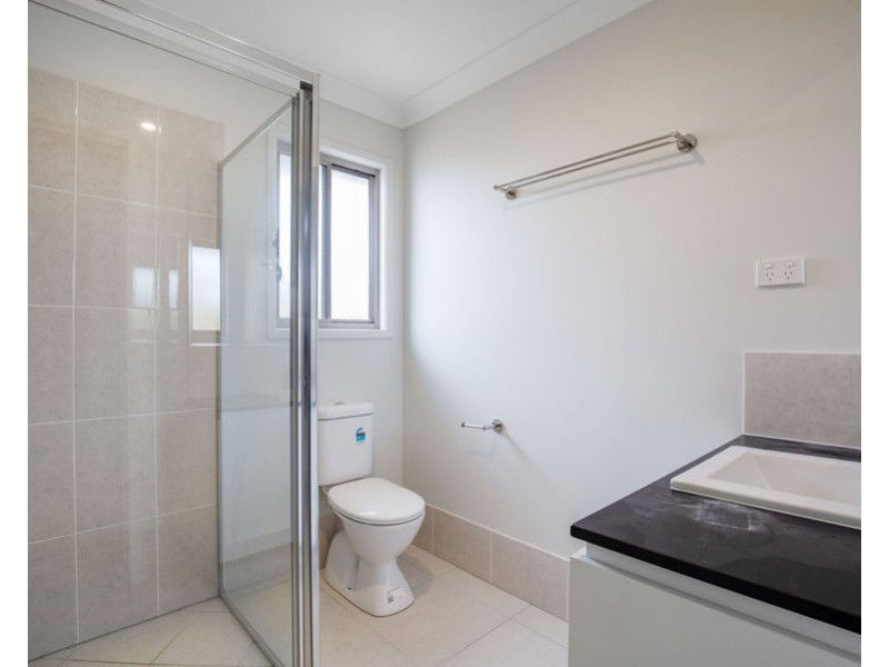 2/15 Hurley Street, Pimpama QLD 4209