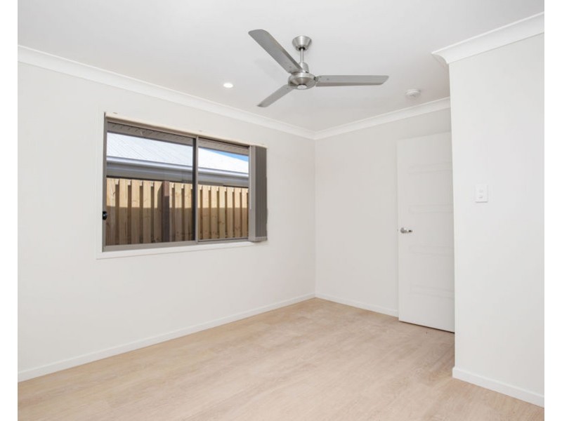 2/15 Hurley Street, Pimpama QLD 4209