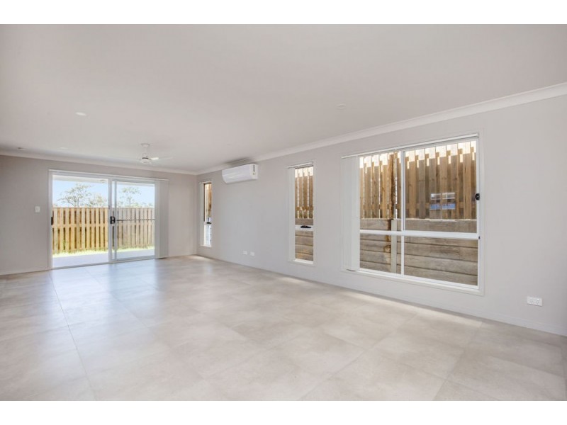 27 Burghardt Court, Pimpama QLD 4209