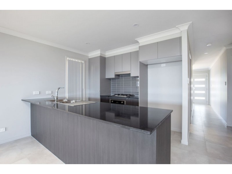 27 Burghardt Court, Pimpama QLD 4209