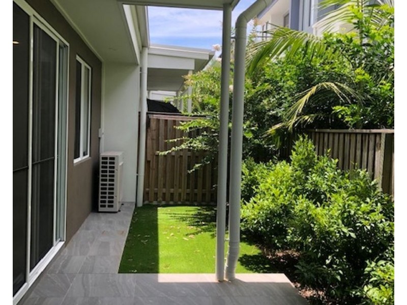 22/6 Park Cove Boulevard, Hope Island QLD 4212