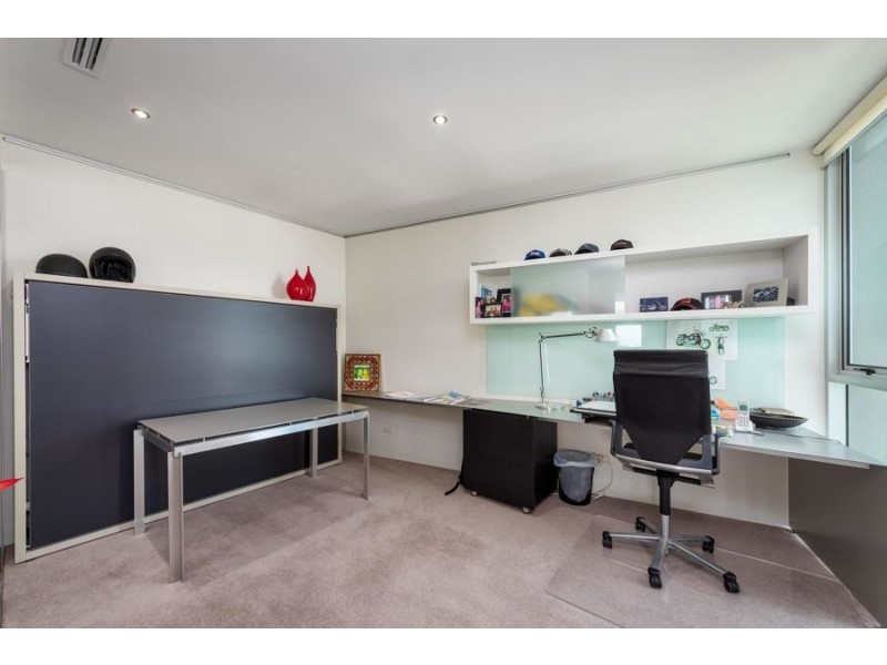 1701 Axis Apartments, 11-13 Hill Parade, Main Beach QLD 4217