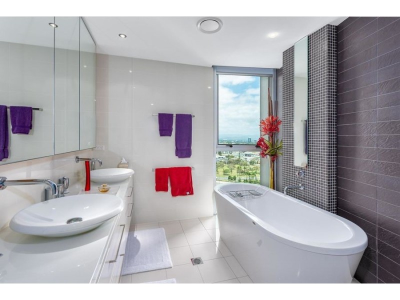 1701 Axis Apartments, 11-13 Hill Parade, Main Beach QLD 4217