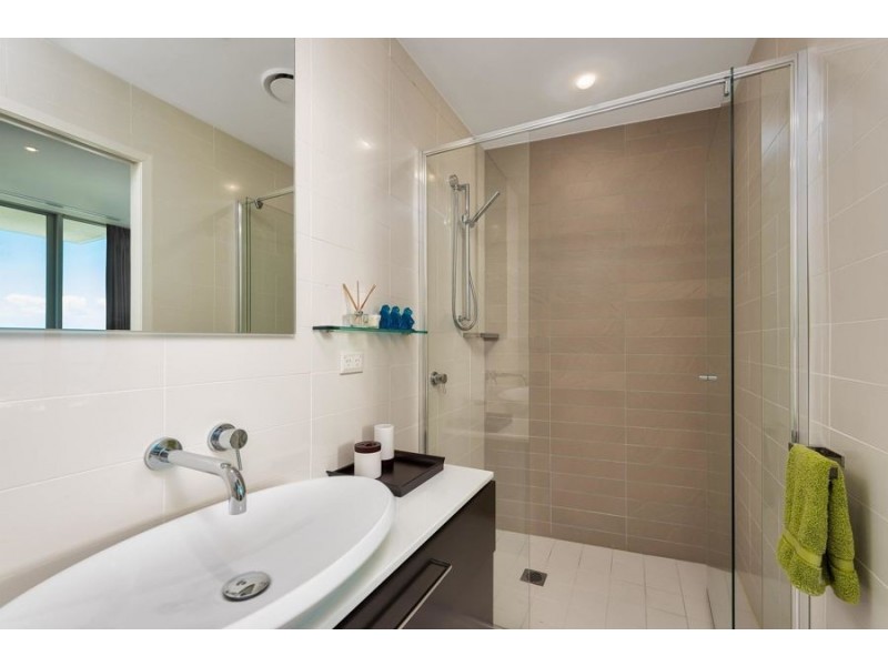 1701 Axis Apartments, 11-13 Hill Parade, Main Beach QLD 4217