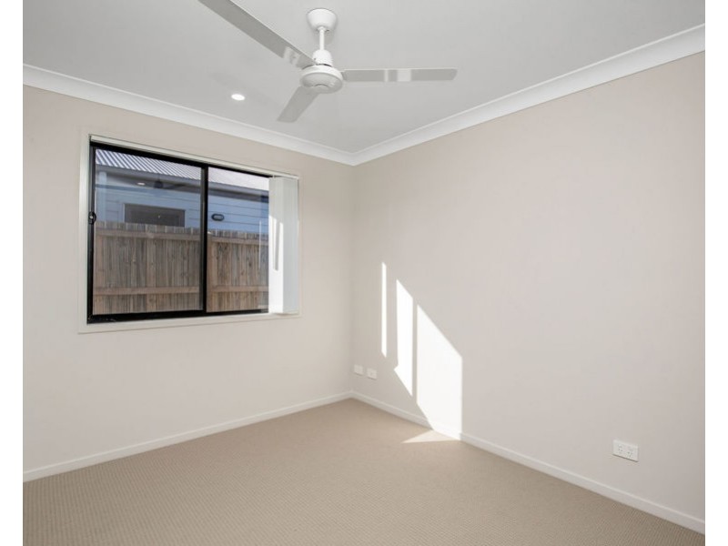 2/13 Rainbird Circuit, Logan Reserve QLD 4133