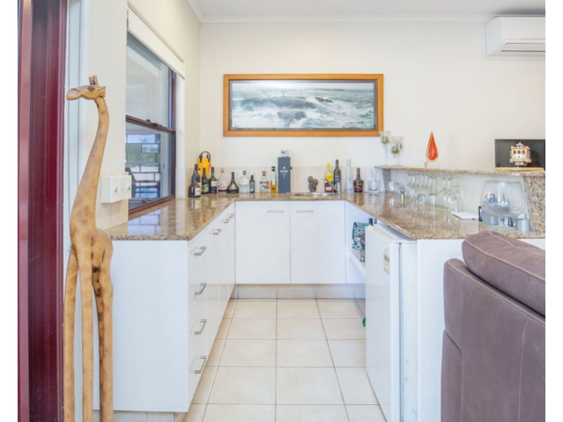 27 Meadowview Drive, Carrara QLD 4211