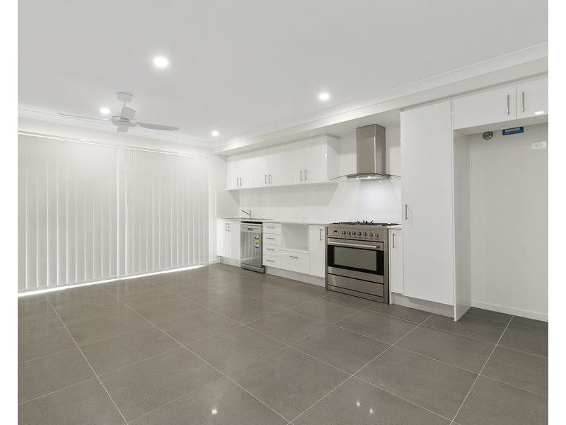1/190 Dunaden Street, Logan Reserve QLD 4133