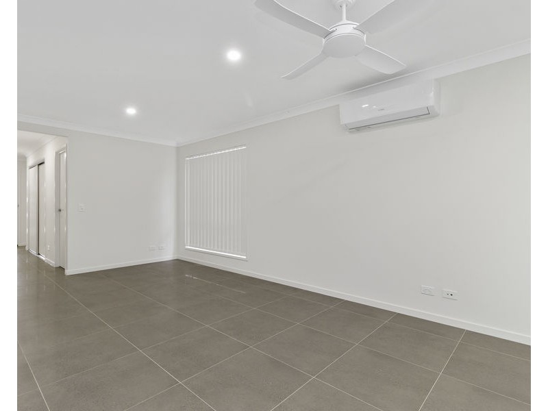 1/190 Dunaden Street, Logan Reserve QLD 4133