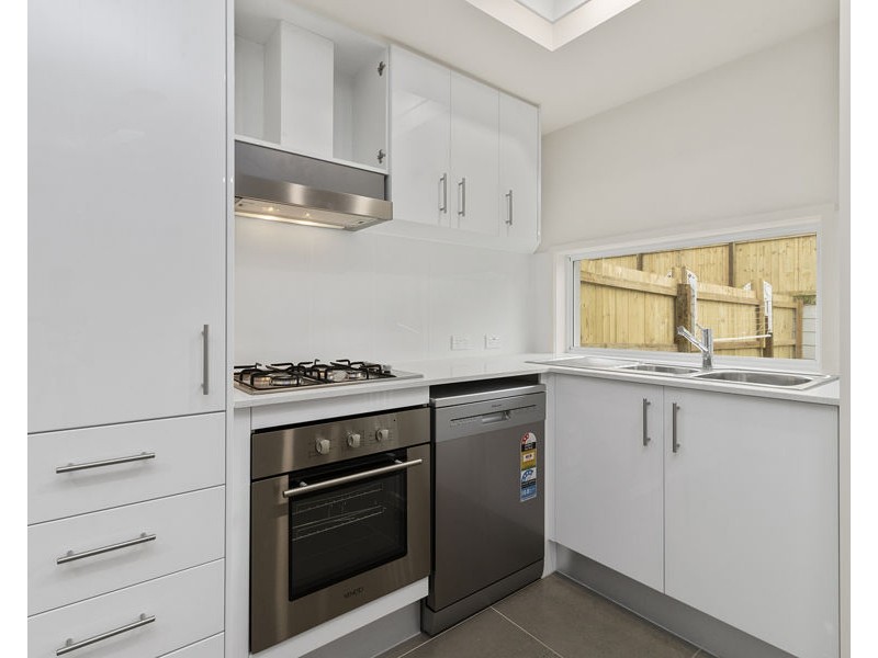 2/90 Dunaden Street, Logan Reserve QLD 4133