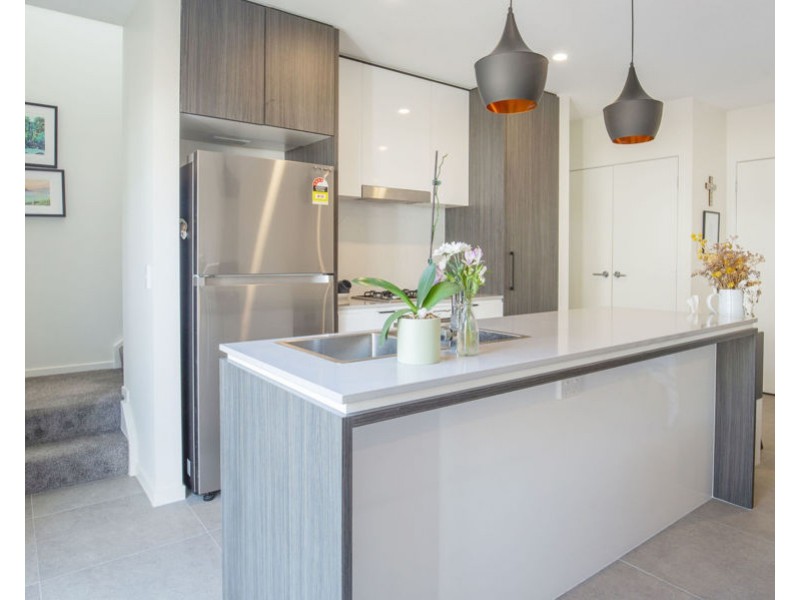 37 7 Angela Way, Pimpama QLD 4209