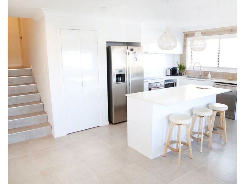9/33-35 Duet Drive, Mermaid Waters QLD 4218