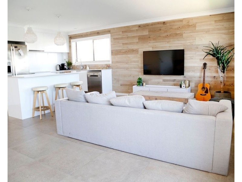9/33-35 Duet Drive, Mermaid Waters QLD 4218