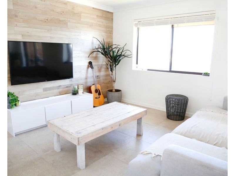 9/33-35 Duet Drive, Mermaid Waters QLD 4218