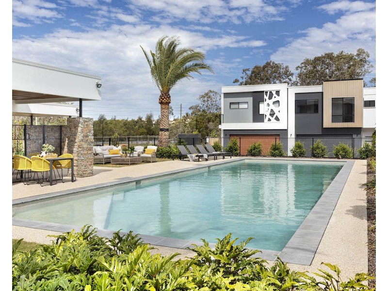 30/7 Angela Way, Pimpama QLD 4209