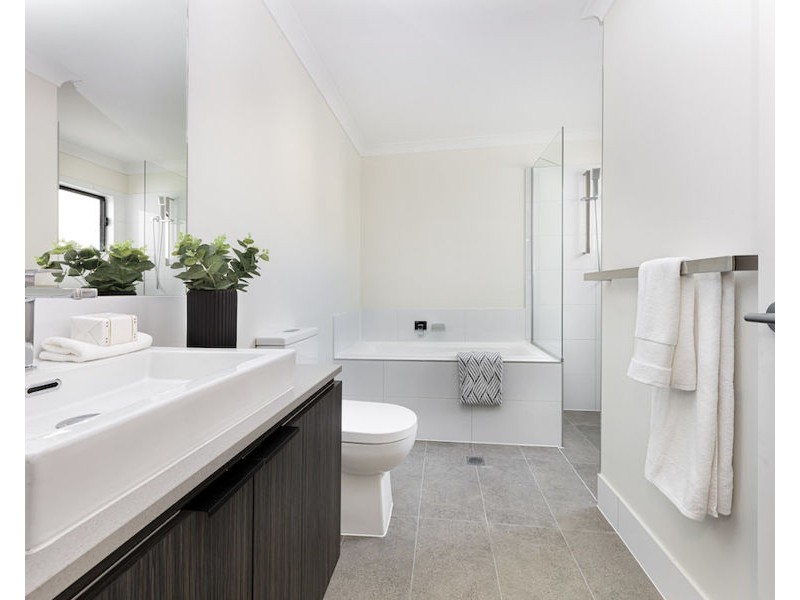 30/7 Angela Way, Pimpama QLD 4209