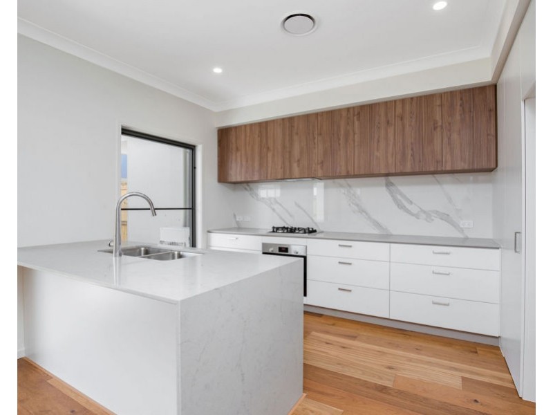 38 191-197 Marina Quays Boulevard, Hope Island QLD 4212