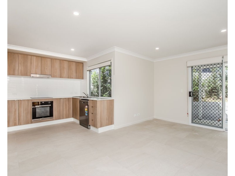 2/59 Oak Street, Pimpama QLD 4209